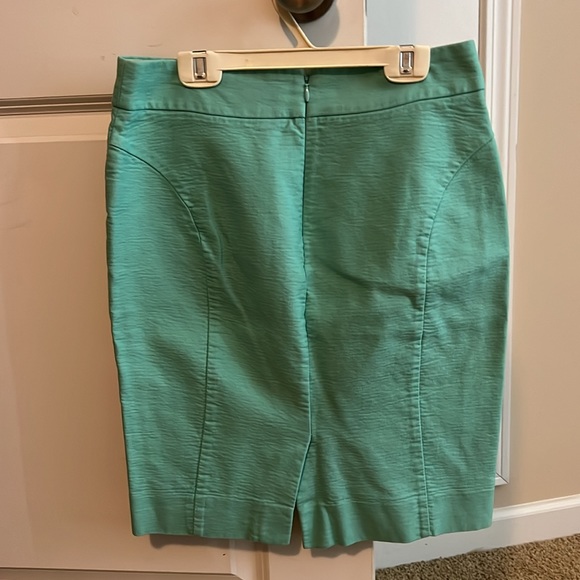 J crew the pencil skirt mint green - Picture 3 of 4